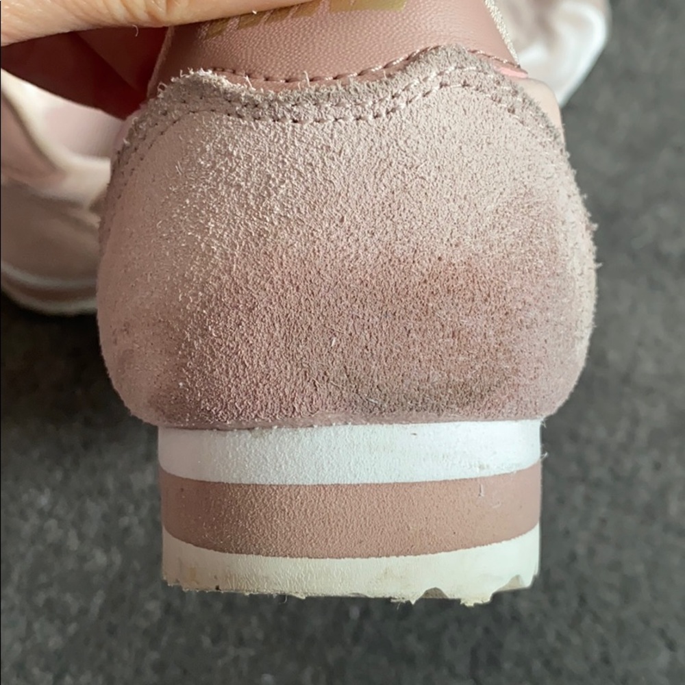 Nike Sneakers - Picture 5 of 16